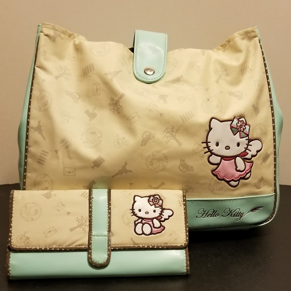 Hello Kitty Sanrio Travel / Paris Purse & Wallet